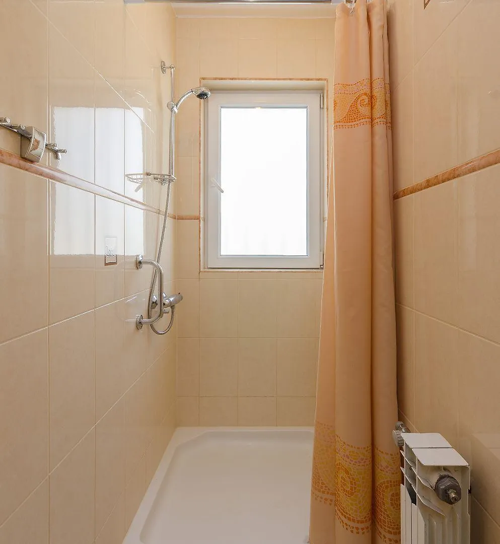 Komfortables Apartment Nur 200 Meter Zum Strand Mit 2 Balkone, Meerblick, Grill Crikvenica