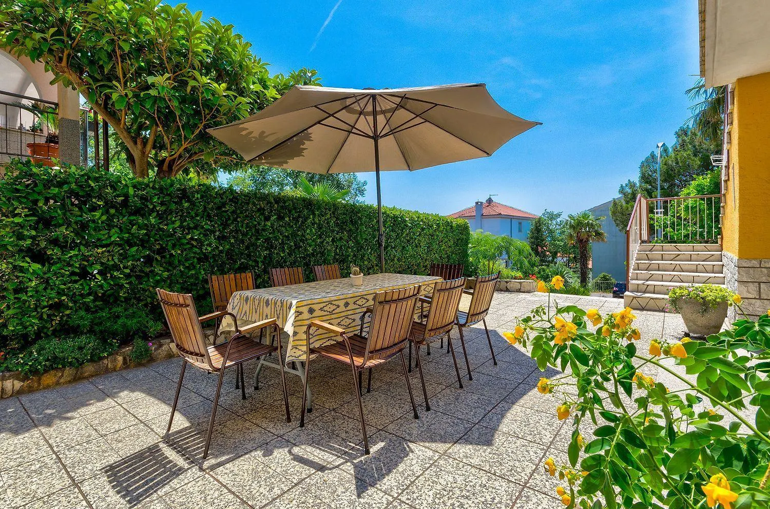 Komfortables Apartment Nur 200 Meter Zum Strand Mit 2 Balkone, Meerblick, Grill Crikvenica