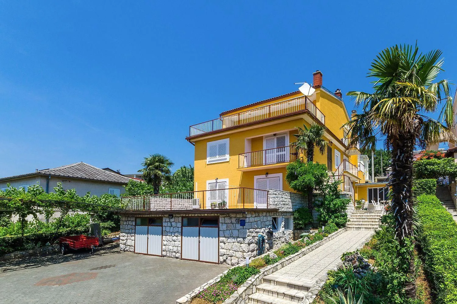 Komfortables Apartment Nur 200 Meter Zum Strand Mit 2 Balkone, Meerblick, Grill Crikvenica Croatia